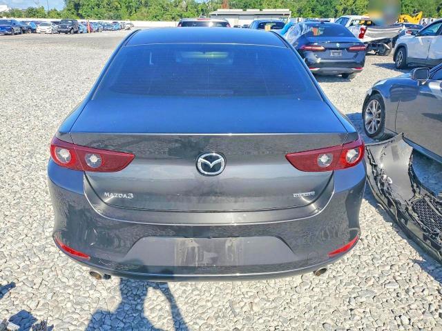 2022 Mazda 3 Preferred