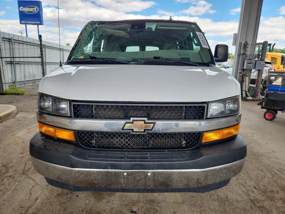 2019 Chevrolet Express G3500 lt