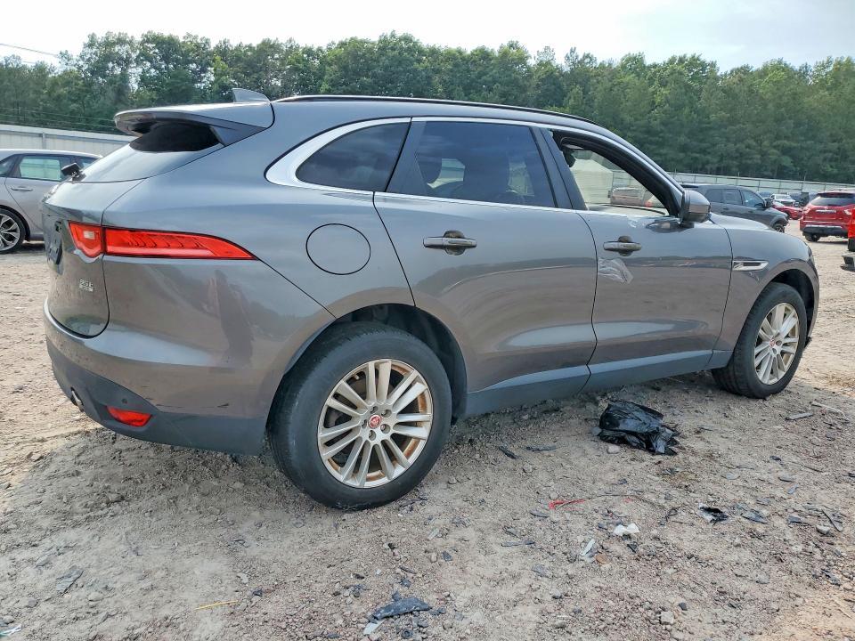 2017 Jaguar F-pace Prestige