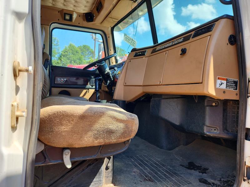 2012 Western Star 2012 Western Star 4900 Semi Truck