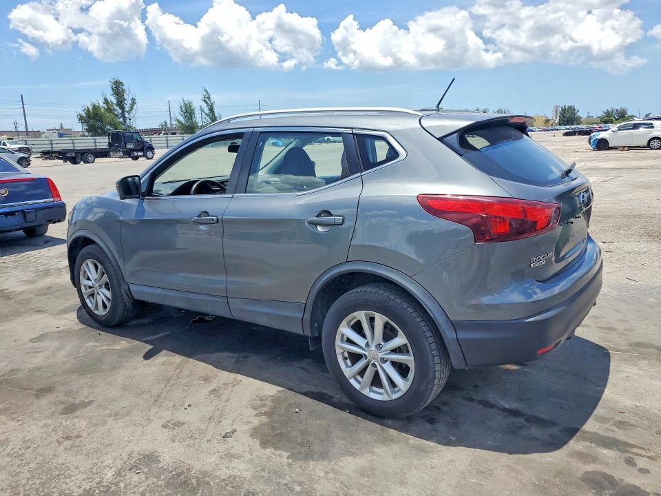 2018 Nissan Rogue Sport sv