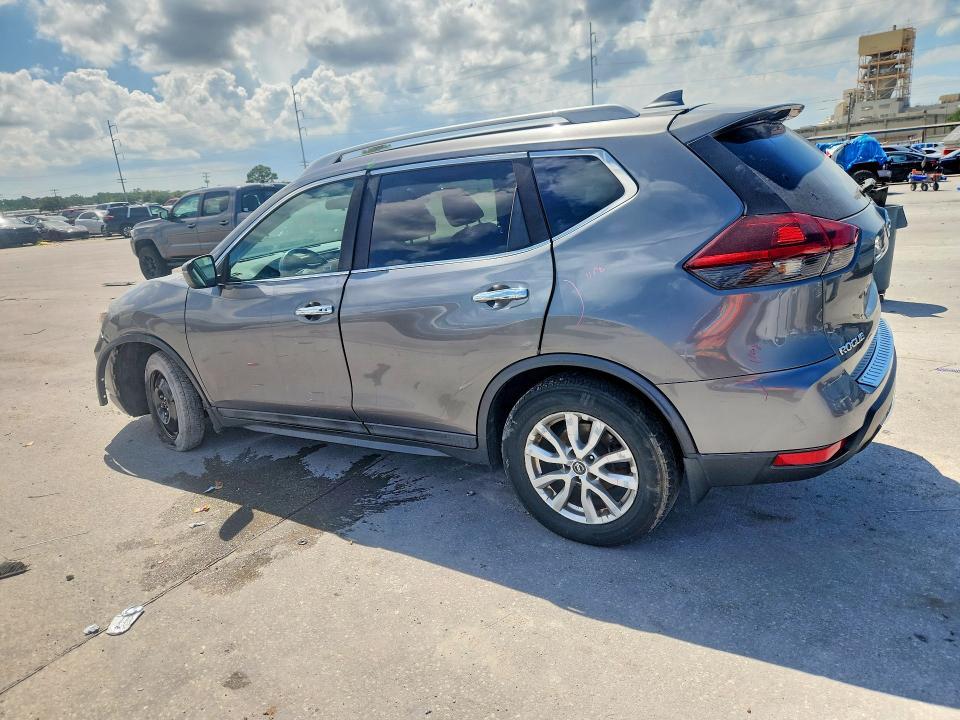 2018 Nissan Rogue sv