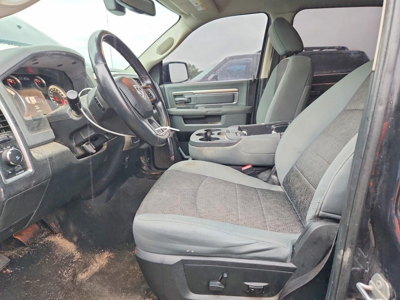 2015 Dodge RAM 1500 SLT