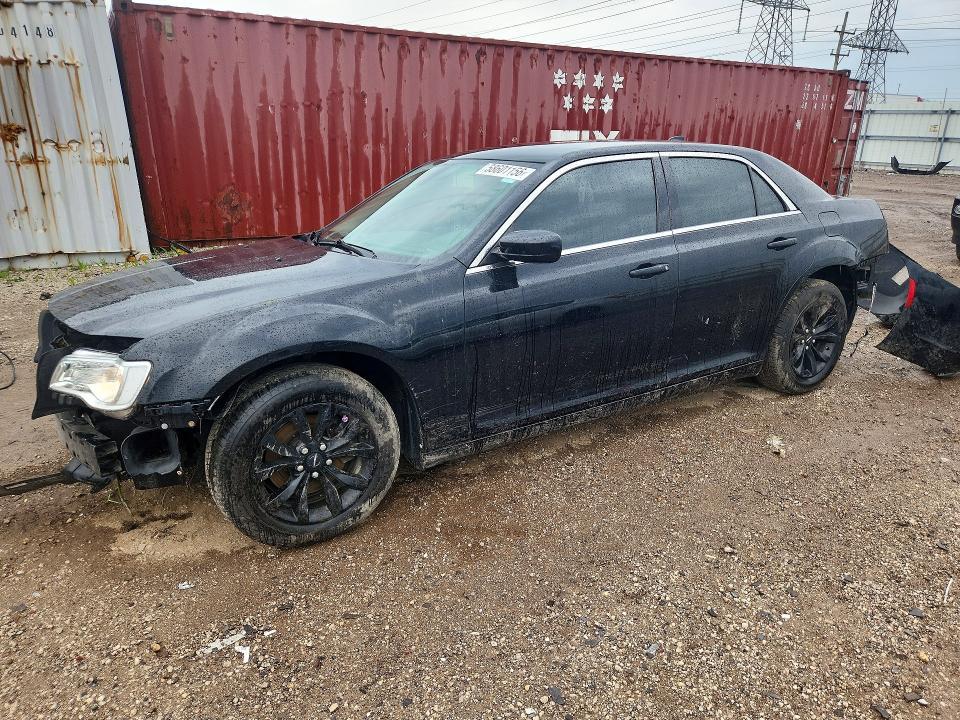 2015 Chrysler 300 Limited