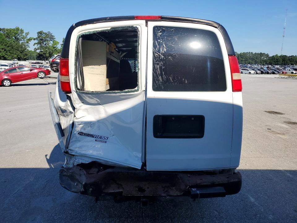 2014 Chevrolet Express G2500