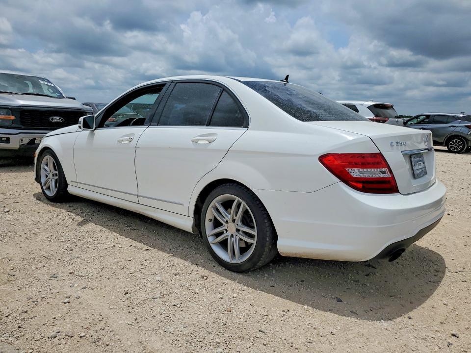 2014 Mercedes-Benz C 250