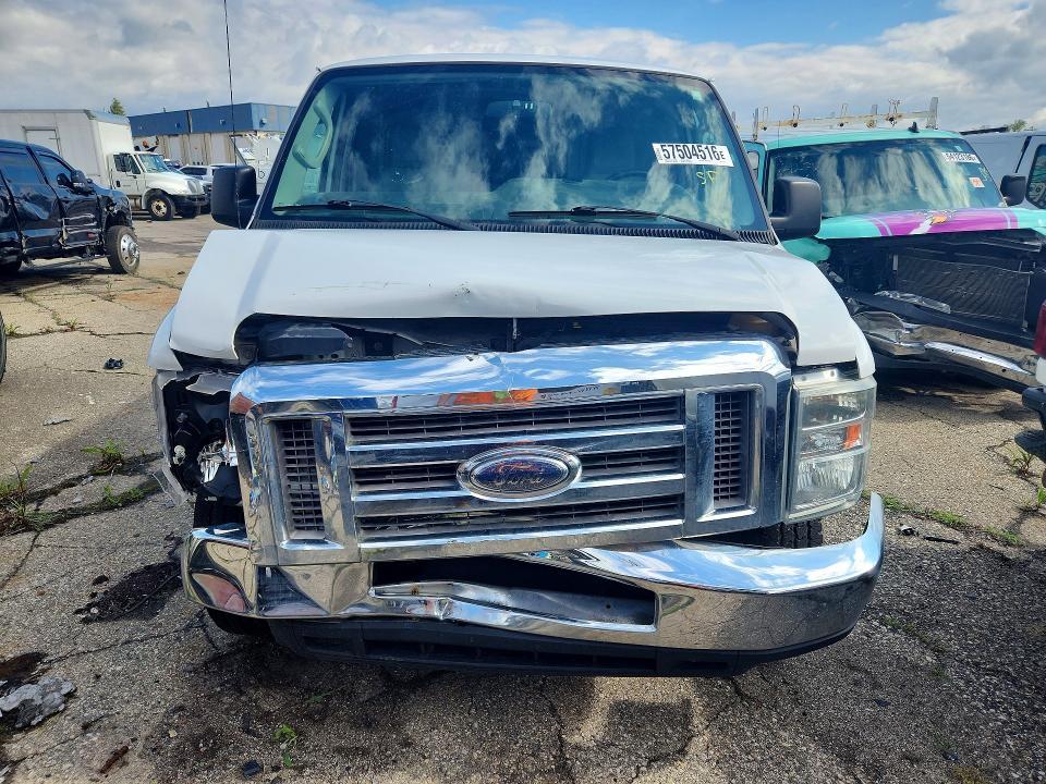 2013 Ford Econoline E250 van