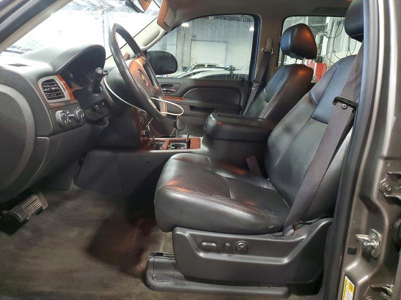 2012 Chevrolet Suburban K1500 ltz