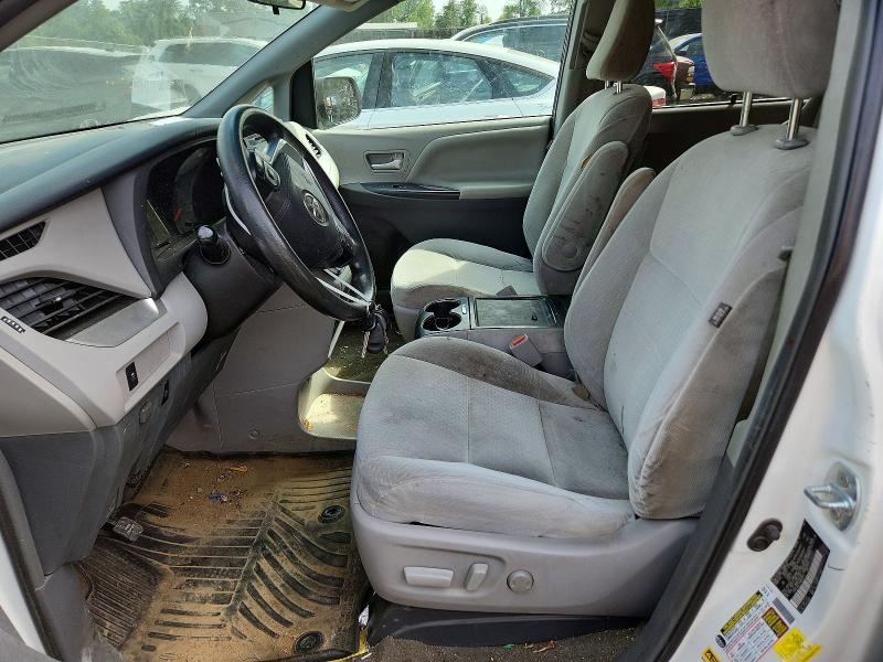 2017 Toyota Sienna le