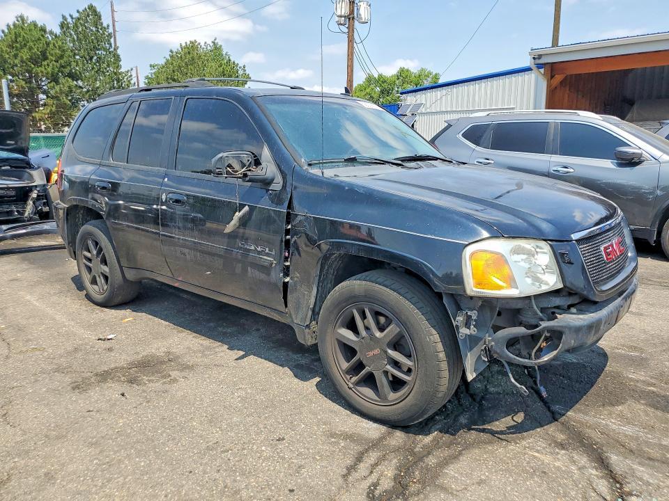 2007 GMC Envoy Denali