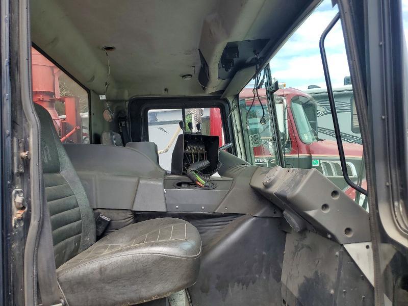 2008 Mack MRU613 ROLL-OFF Container Truck