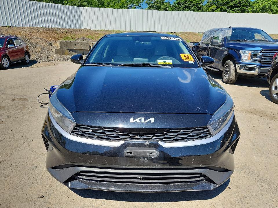 2022 KIA Forte lxs