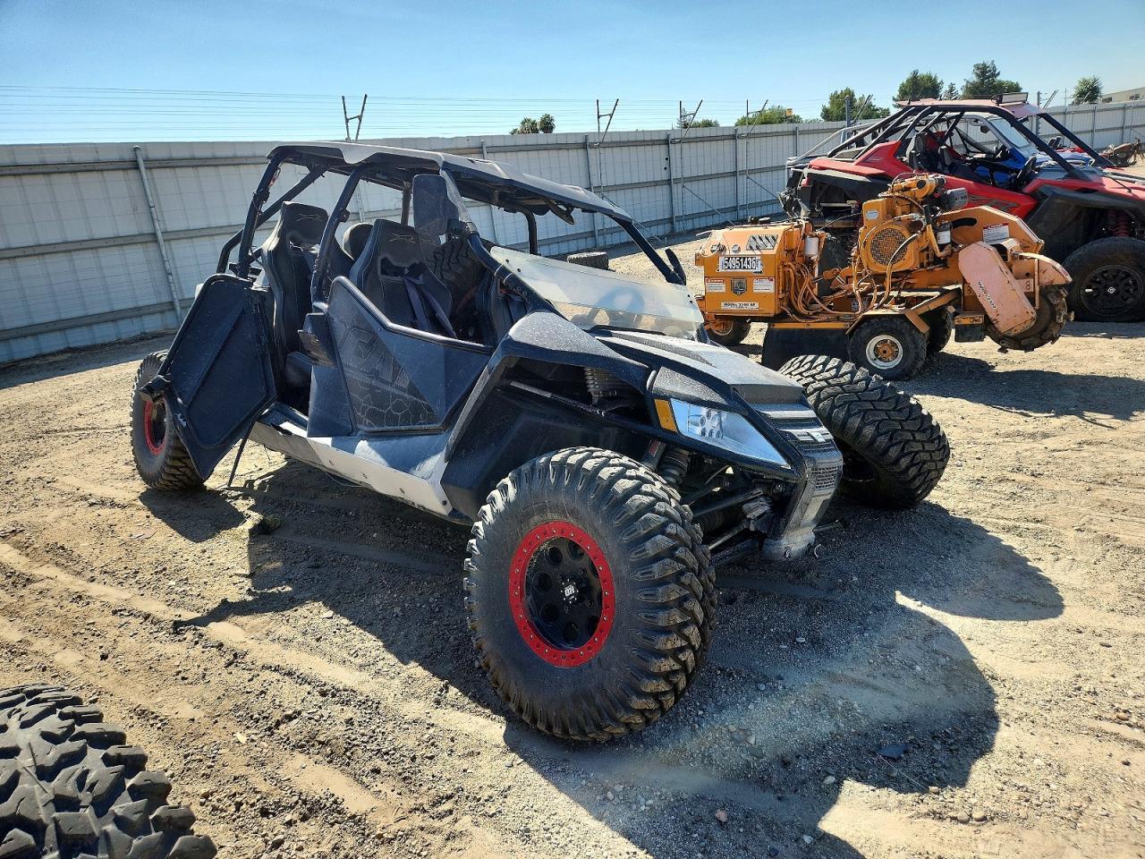 2014 Arctic Cat 2004 Artic Cat Utility Vehicle