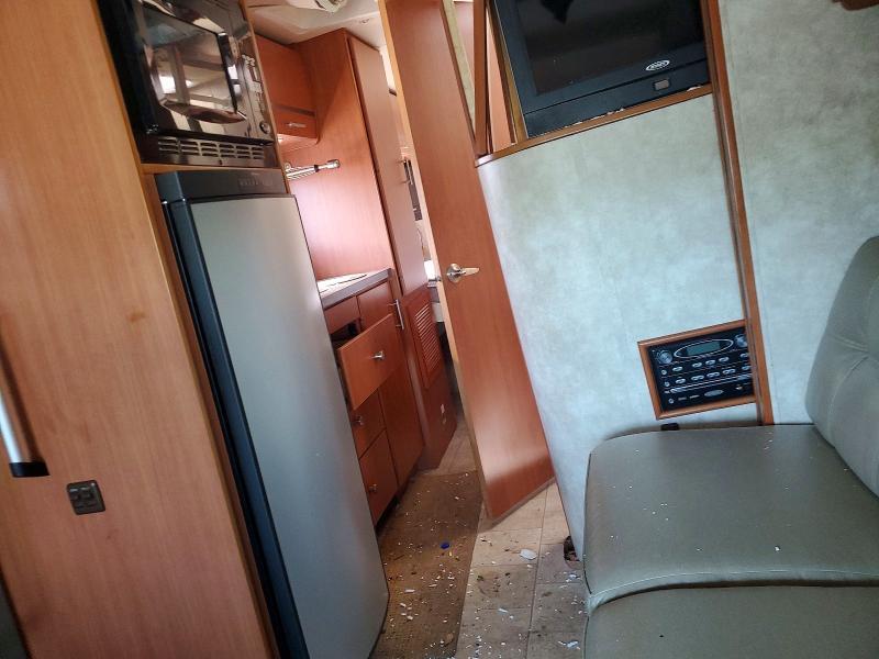2011 Winnibago 2010 MERCEDES-BENZ Sprinter RV