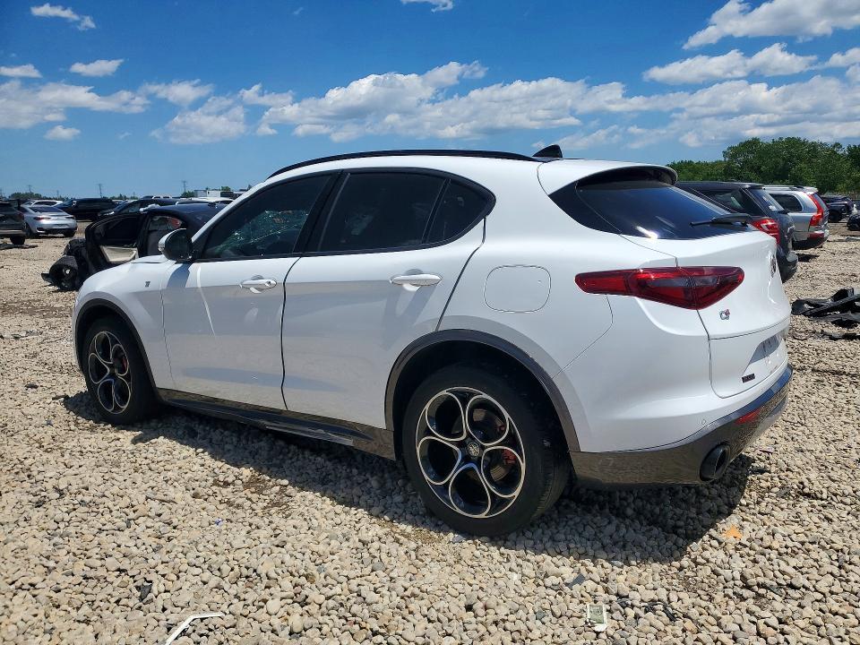2022 Alfa Romeo Stelvio ti