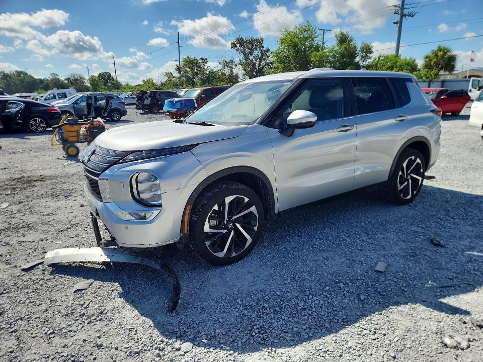 2024 Mitsubishi Outlander se