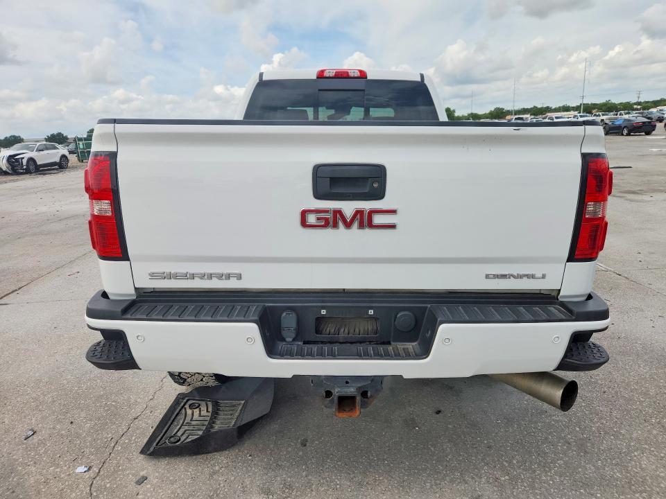 2015 GMC Sierra K2500 Denali