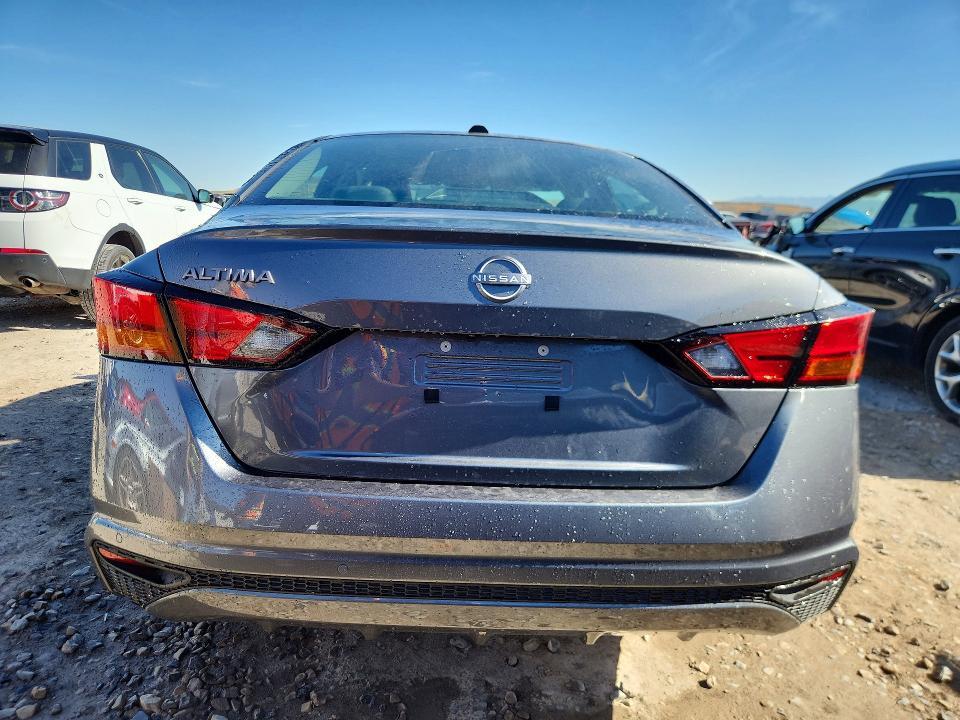 2026 Nissan Altima sv