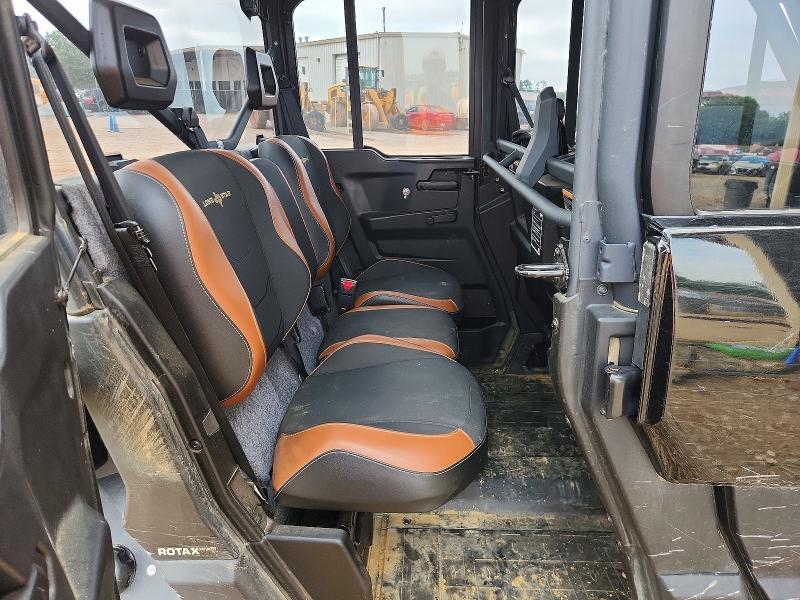 2024 Can-Am Defender Utility Vehicle