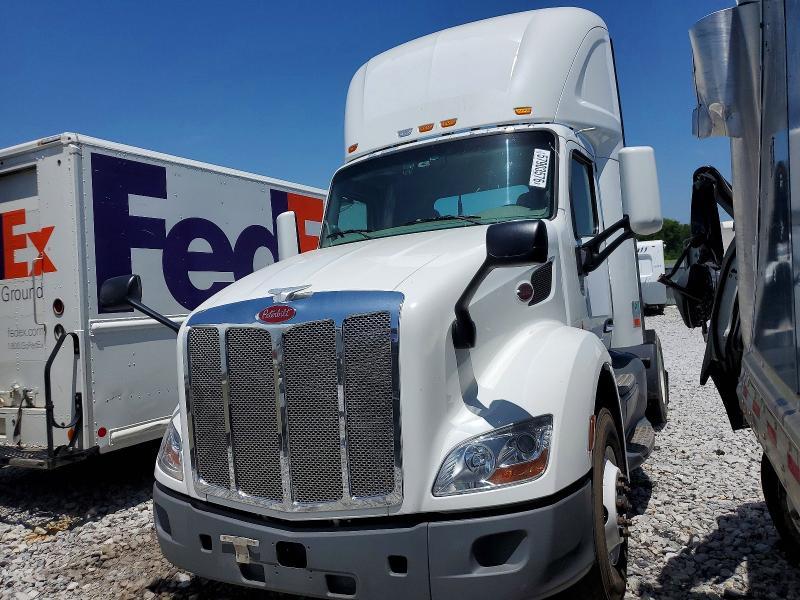 2018 Peterbilt 579