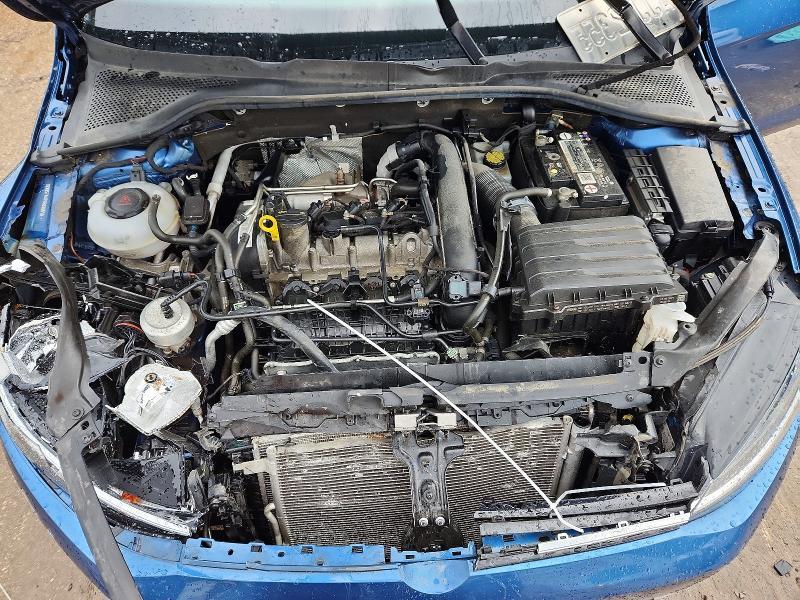2019 Volkswagen Golf S/se