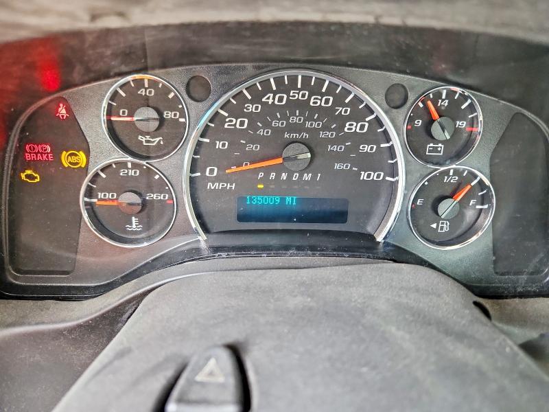 2016 Chevrolet Express Refrigerated BOX Truck