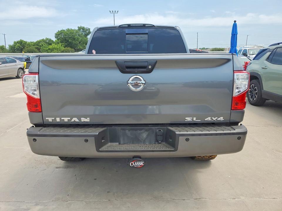 2018 Nissan Titan SL