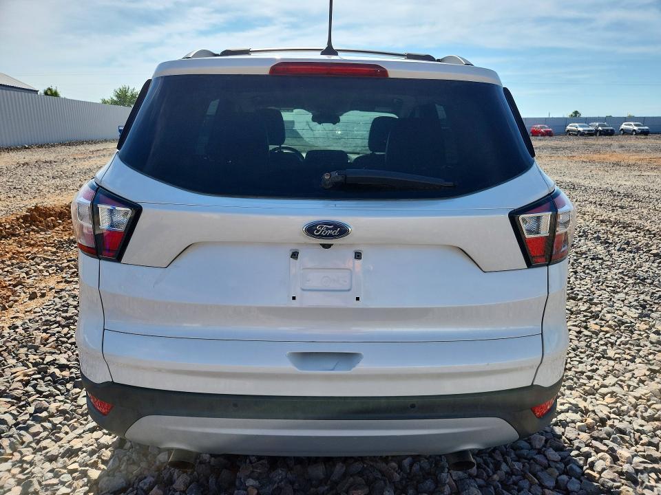 2018 Ford Escape sel