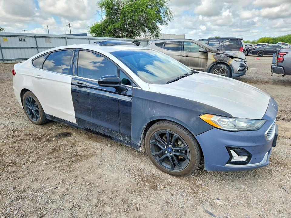 2020 Ford Fusion se