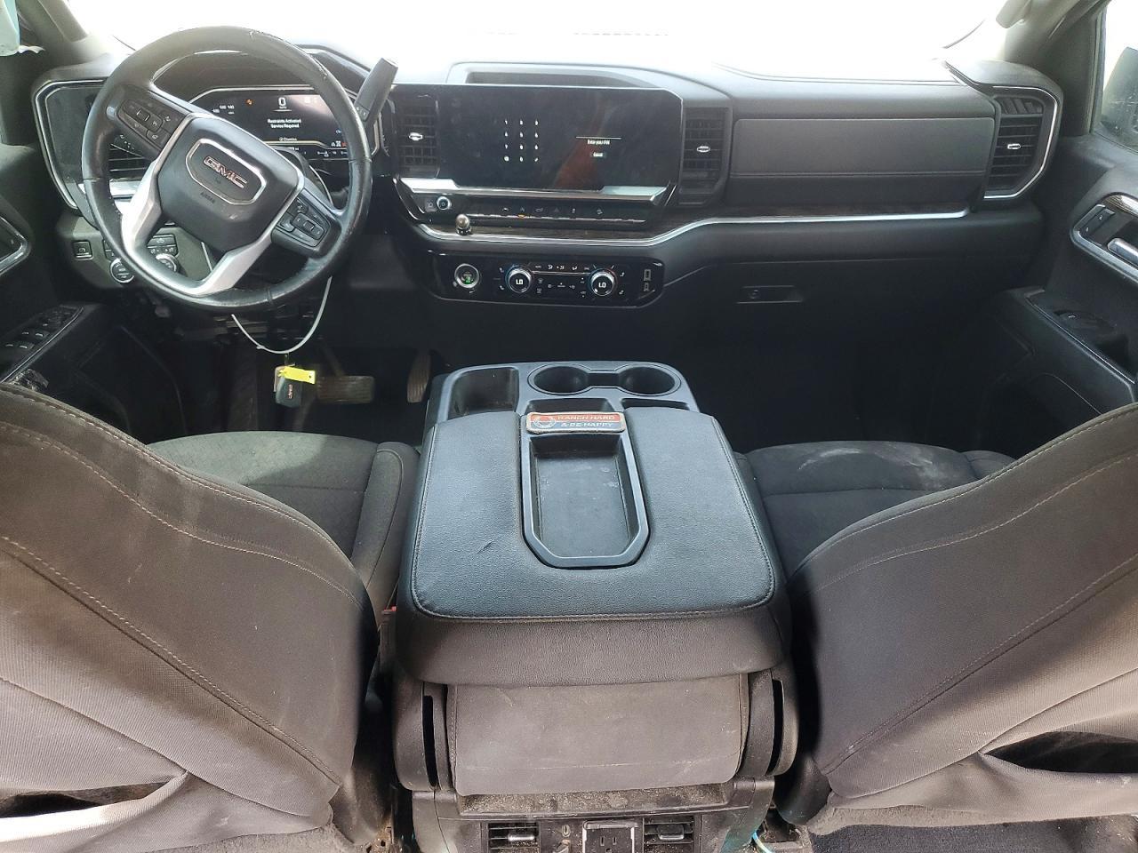 2022 GMC Sierra K1500 Elevation
