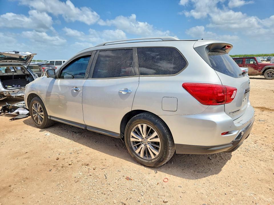 2018 Nissan Pathfinder sl