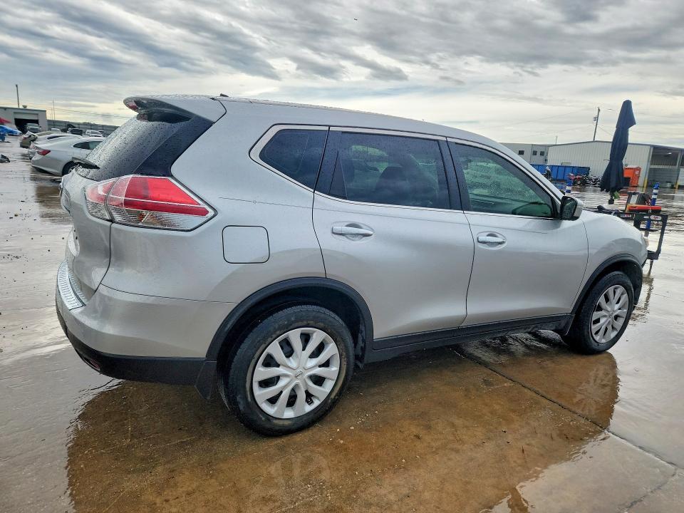 2015 Nissan Rogue s