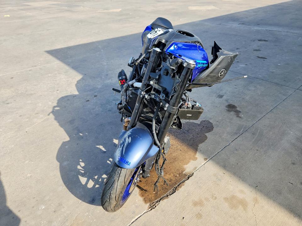 2025 Yamaha MTN690