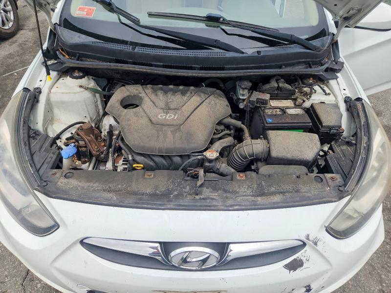 2013 Hyun Accent