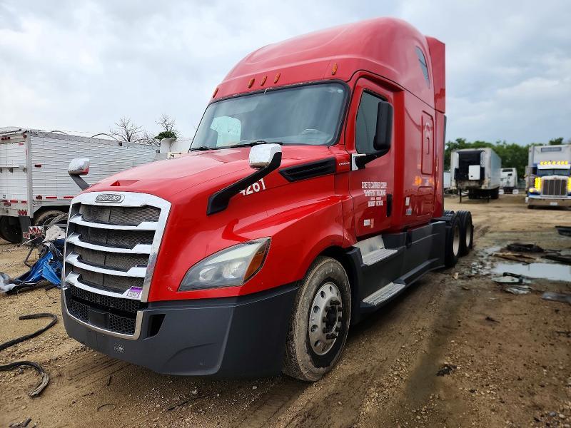 2019 Freightliner Cascadia 126 Semi Truck