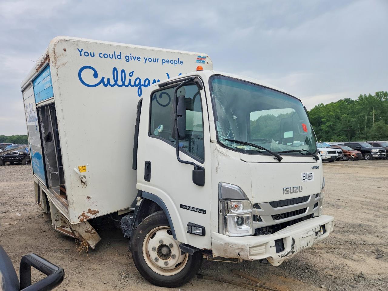 2024 Isuzu NPR HD