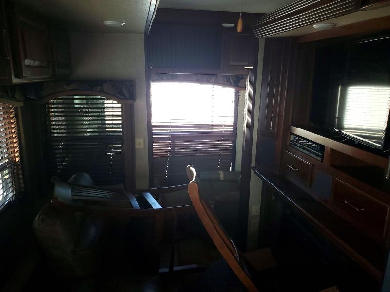 2013 Keystone Tone Alpine Camper