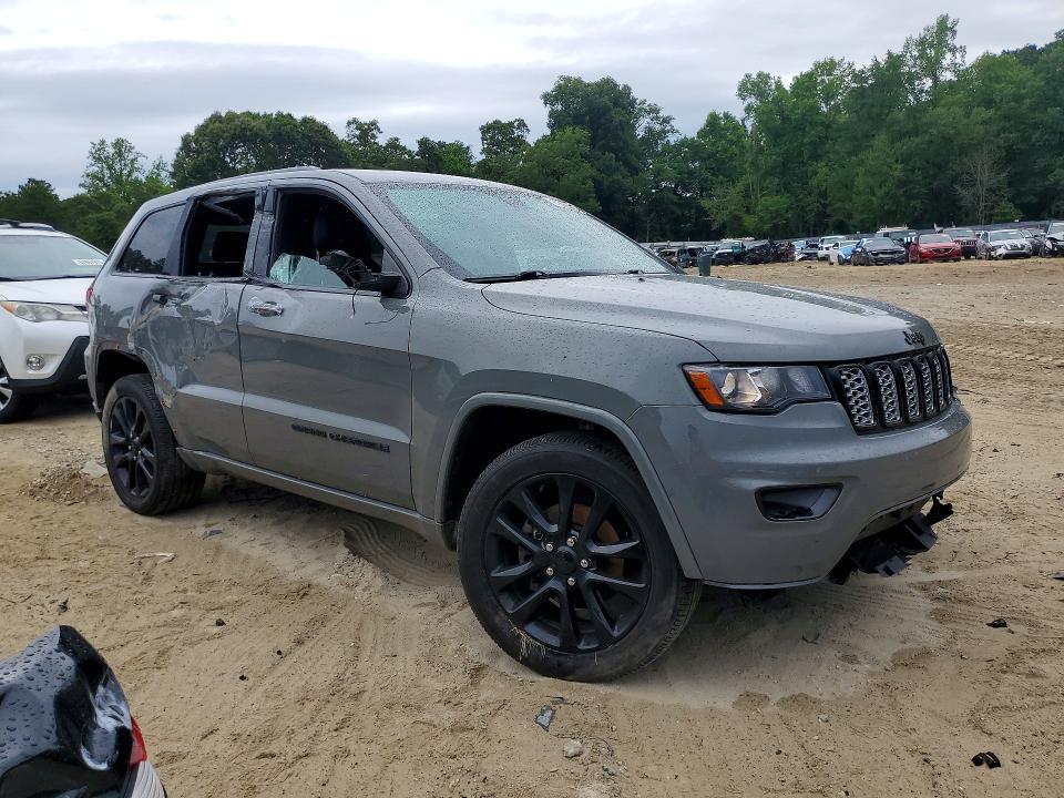 2020 Jeep Grand Cherokee Laredo