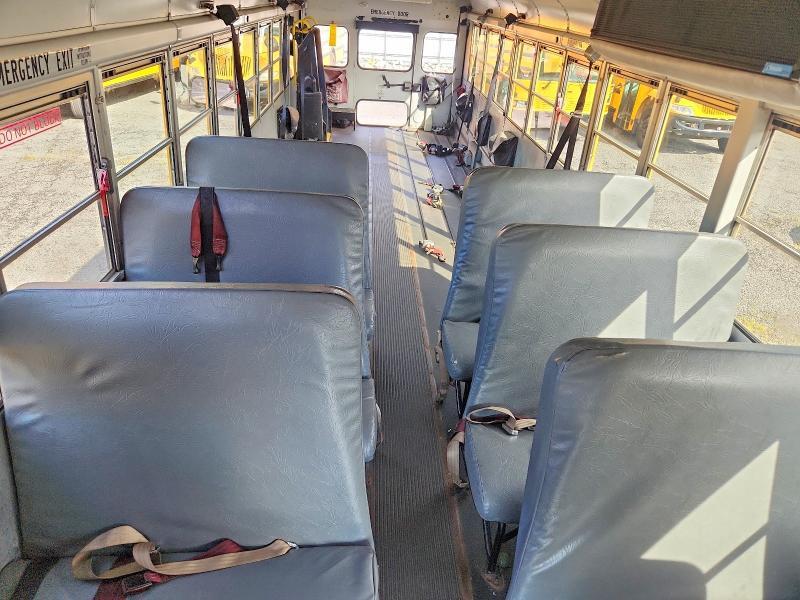 2011 Thomas SAF-T-LINER C2-School Bus