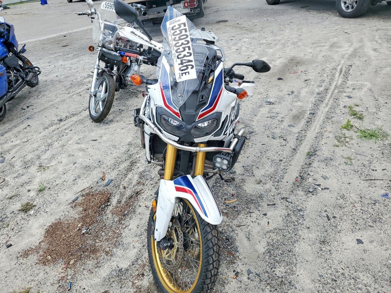 2017 Honda CRF1000