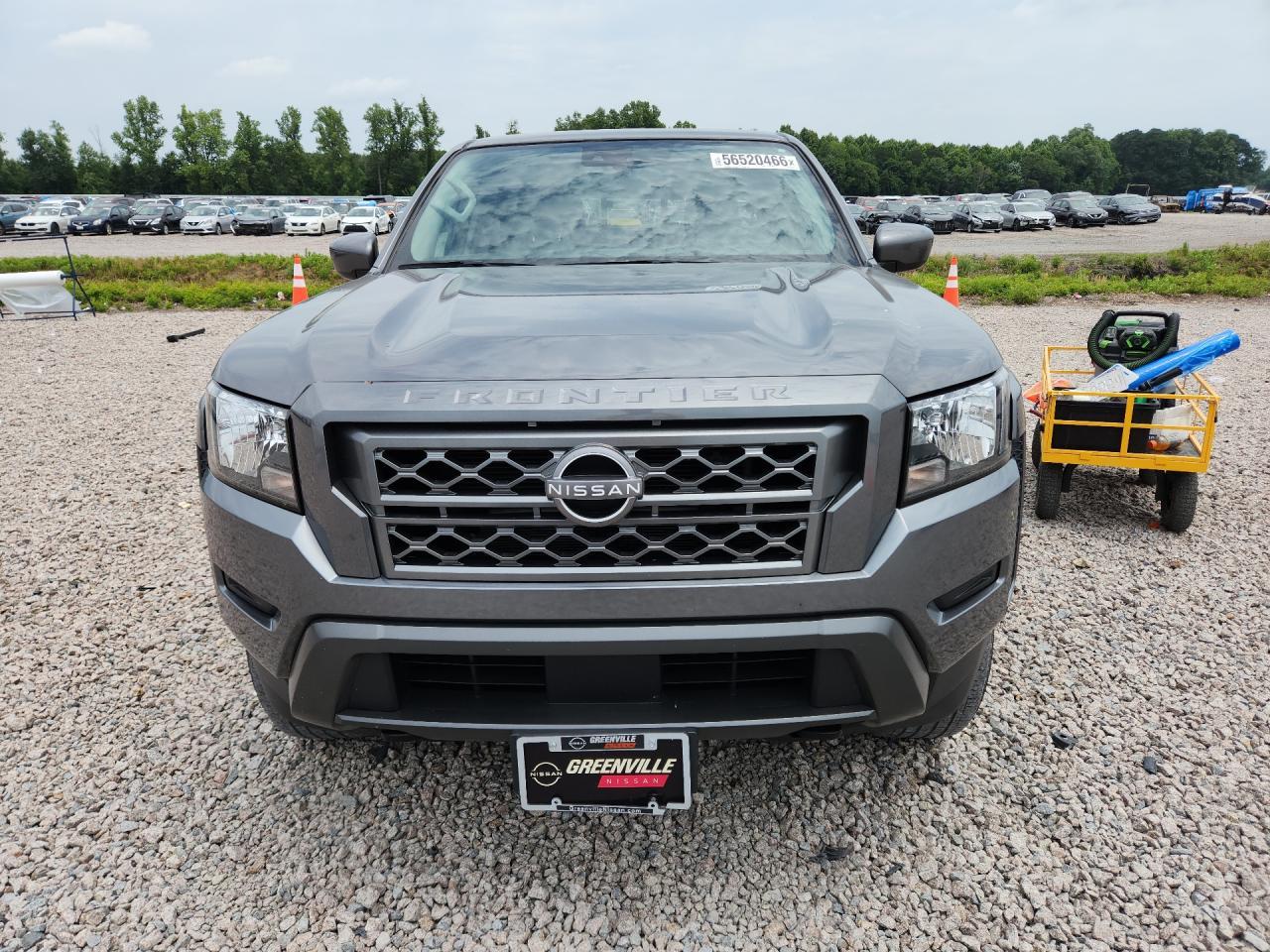 2022 Nissan Frontier SV