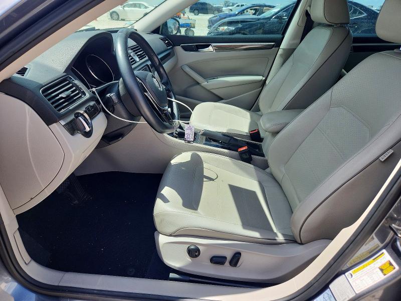 2016 Volkswagen Passat se