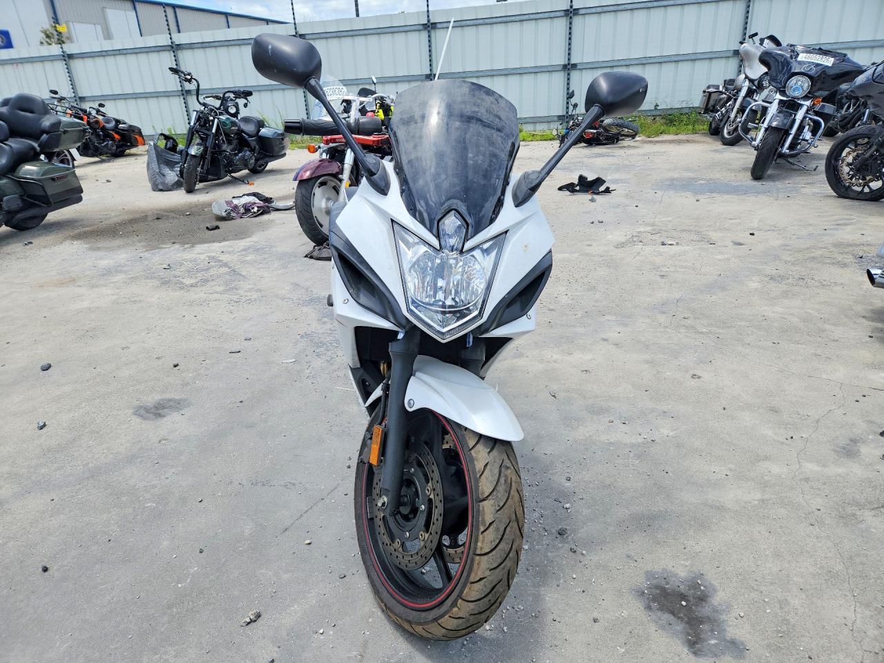 2012 Yamaha FZ6 R