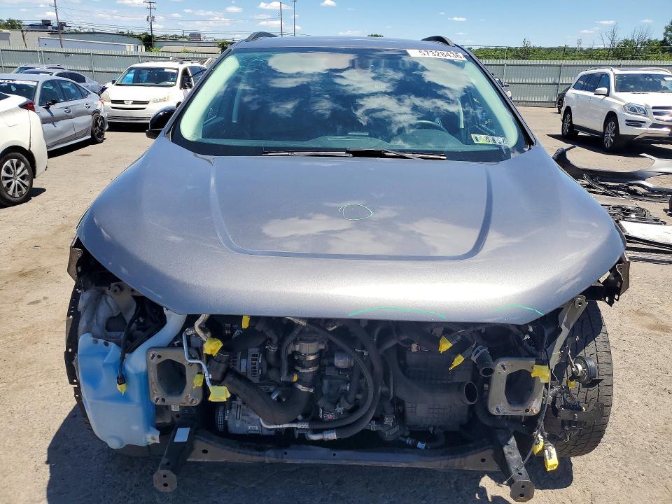 2022 Ford Edge sel