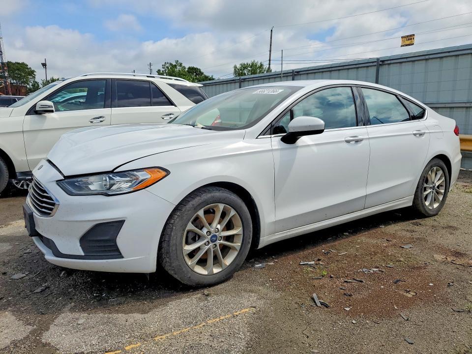 2019 Ford Fusion se