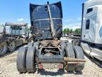 2000 Volvo VNL Semi Truck