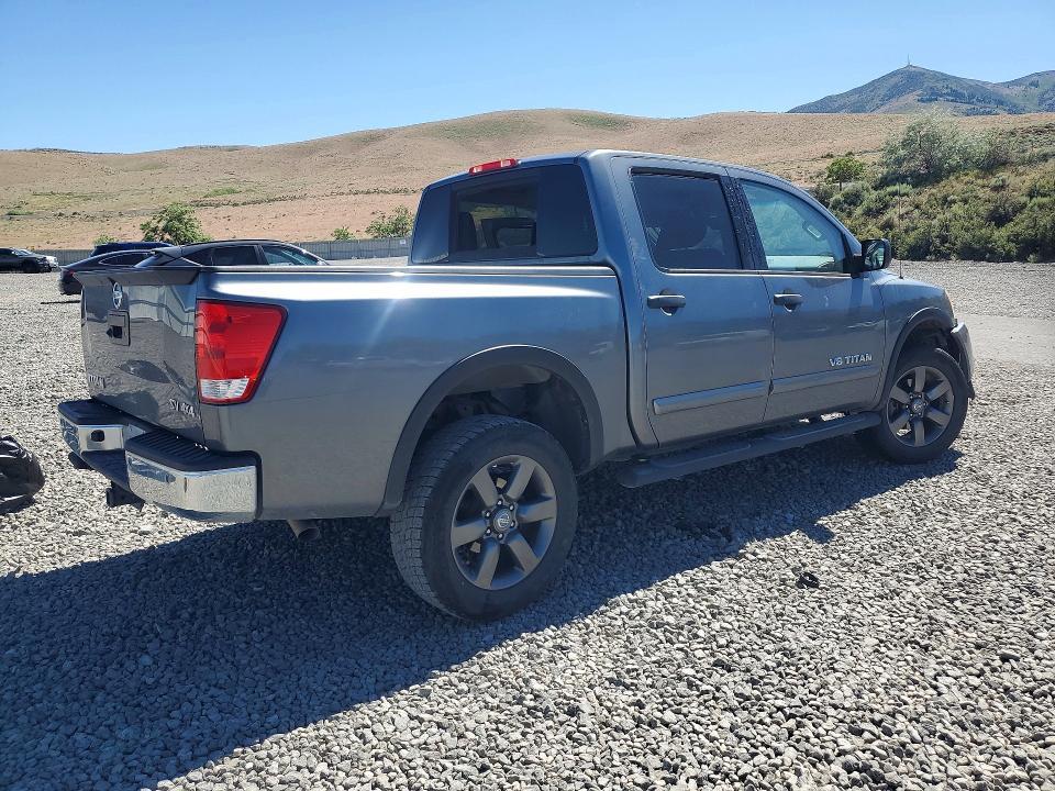 2015 Nissan Titan SV