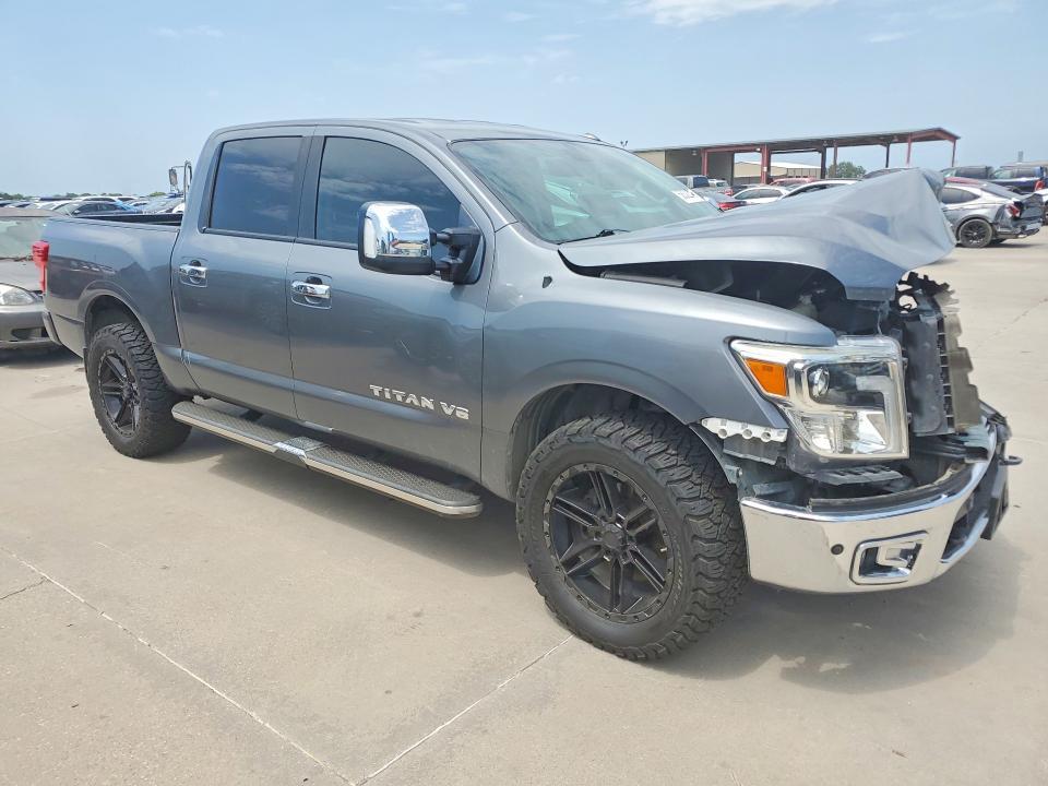2018 Nissan Titan SL