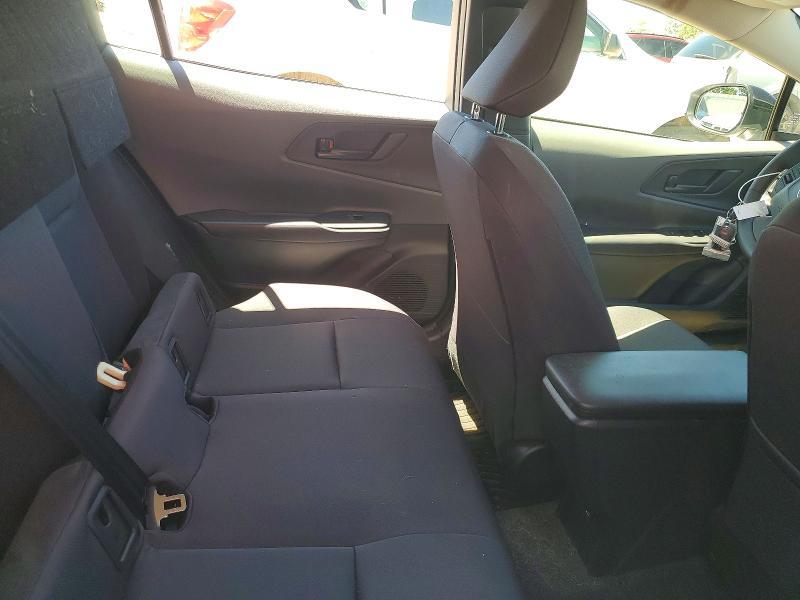 2026 Toyota Prius le