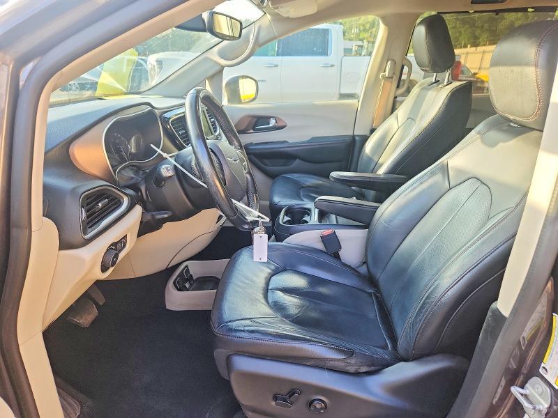 2019 Chrysler Pacifica Touring l
